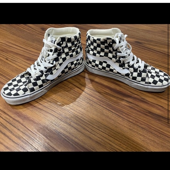 Vans Black and White Checkered High-Top Sneakers - Picture 2 of 4